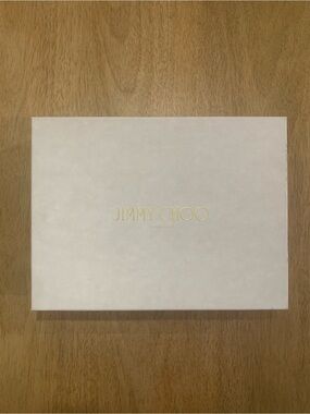 Medium Jimmy Choo Gift box gold and white